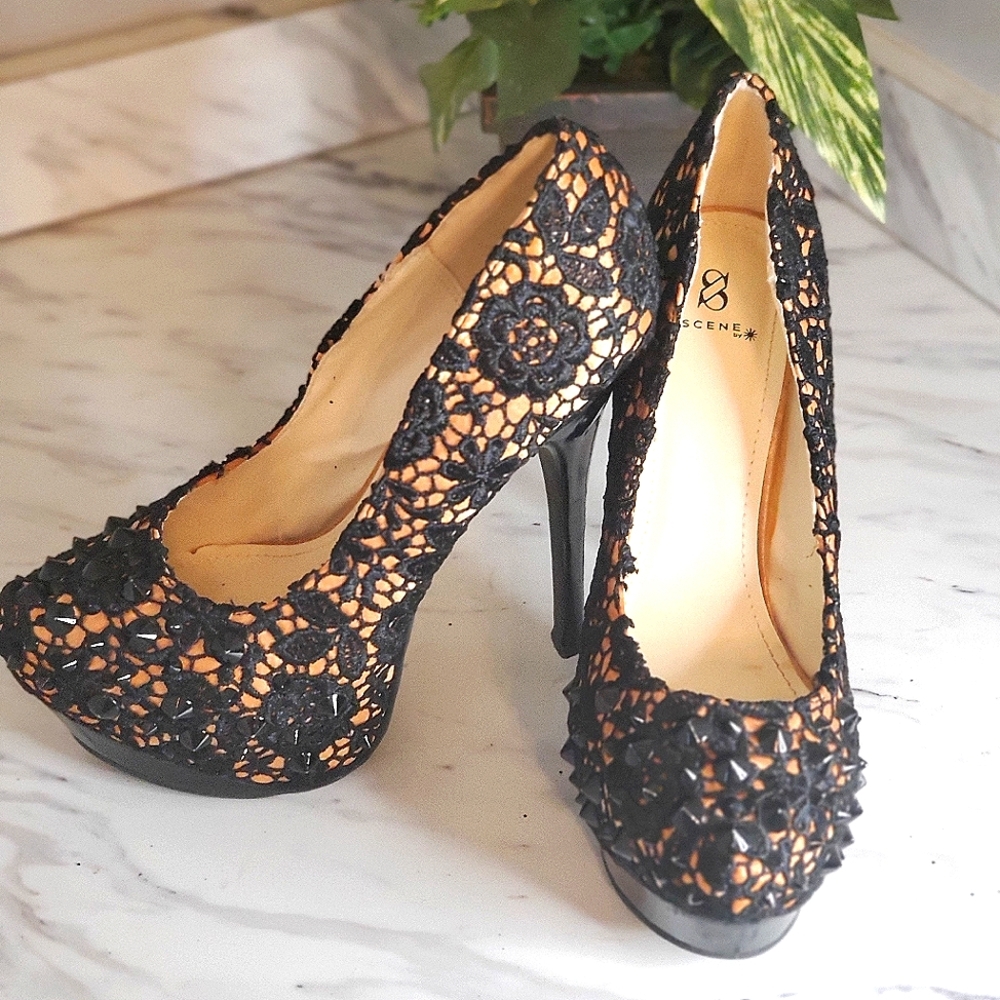 🍾Champagne🍾 & Black Lace Studded Stilletto Heels